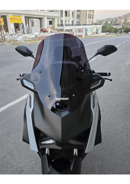 Yamaha Xmax Techmax Siperlik Ön Cam 2025 Model 52CM Siyah Renkli 4mm Asansörlü