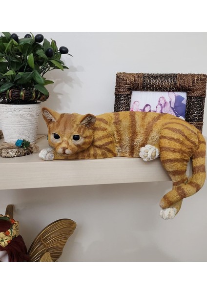 Dekoratif Uzanan Kedi Biblo