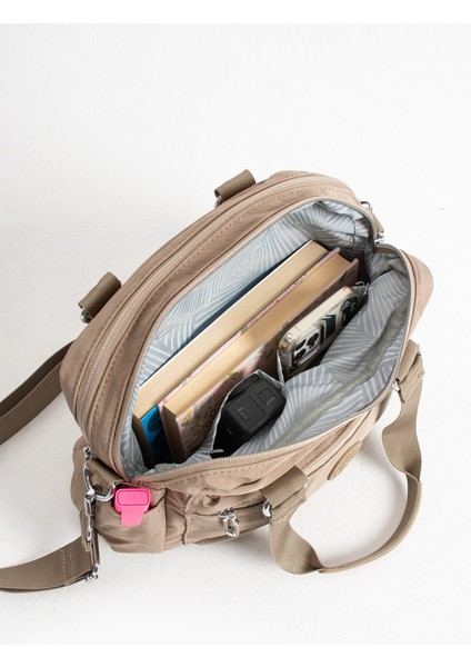 Çok Cepli Kadın Omuz Çantası Orta Boy Günlük HV4018 Bej indirimleri