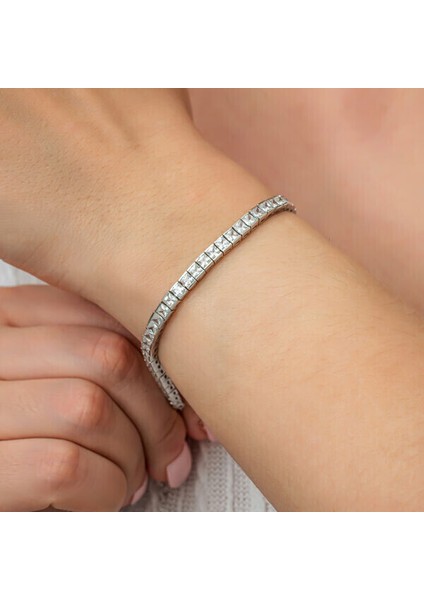 Su Yolu Beyaz Taşlı 925 Ayar Gümüş Bileklik