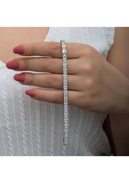 Su Yolu Beyaz Taşlı 925 Ayar Gümüş Bileklik
