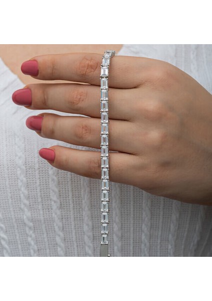 Su Yolu Beyaz Taşlı 925 Ayar Gümüş Bileklik