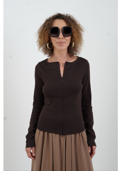 Koyu Kahve Fermuar Detaylı Uzun Kollu Bluz fırsatları