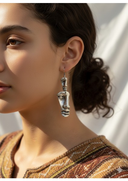 Gümüş Kaplama Antik Silüet Küpe Tarz Sallantılı Küpe fiyatları