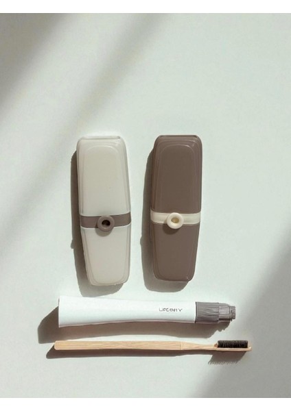 Kapaklı Diş Fırçalık & Seyahat Saklama Kabı – Çok Amaçlı Hijyen Kutusu fiyatları