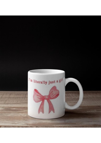 Şık Beyaz Kupa Bardak, Günlük Kullanım Için Zarif Seçenek