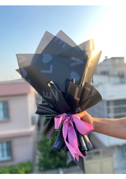 Solmayan Yapay Gül Ortası Koyu Kenarları Açık Mor Kelebekli Solmayan Yapay Gul Buketi Yapay Cicek 30'lu LED Li modelleri