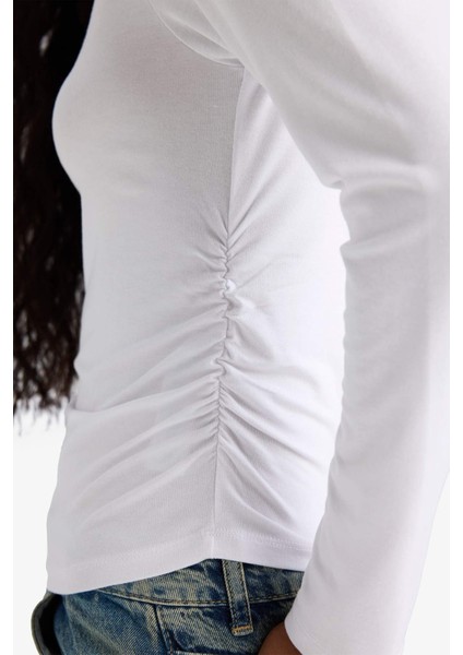 Slim Fit Dar Kesim Kayık Yaka Uzun Kollu Tişört F9029AX25AU