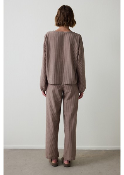 Bej Brownish Ekoseli Gömlek Yaka Pamuklu Bağlama Detaylı Pijama Takımı indirimleri