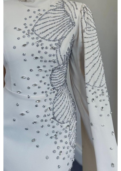 Carla Yandan Taşlı Abiye Kırık Beyaz fırsatları