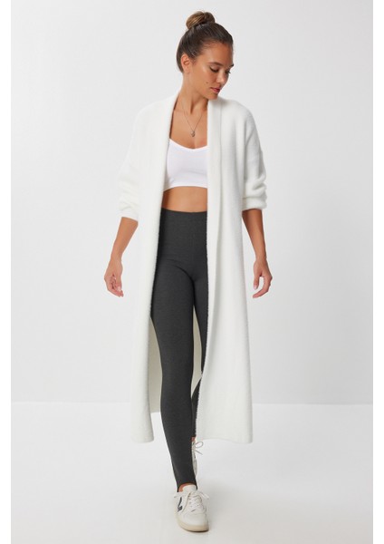 Yumuşak Dokulu Uzun Triko Hırka LNS0075 Beyaz fırsatları