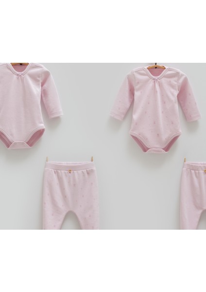 %100 Pamuk Kız Bebek 4'lü Takım (1 Body ve 1 Pantolon 0-1 Ay )(1 Body ve 1 Pantolon 1-3AY ) fiyatları