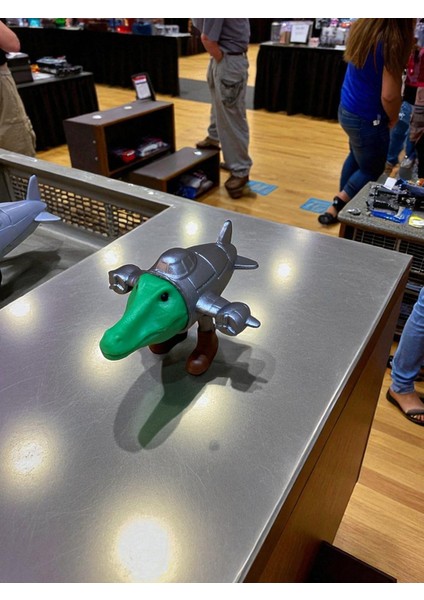 Brainrot Bombardio Karakter Figür