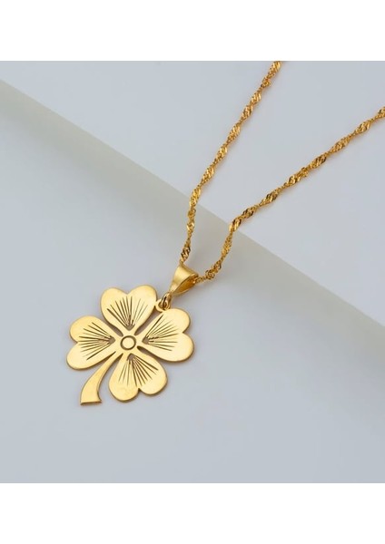 4 Yapraklı Yonca Kolye fırsatları