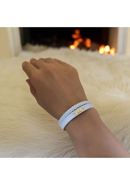 Altın Plakalı 14 Ayar Tuba Ismine Özel Hakiki Beyaz Derili Taç Motifli Hediye BILEKLIK-645ISIM