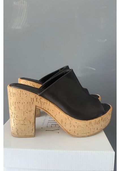 Kadın Oven Siyah Cilt 10 cm Platfom Topuklu Mantar Taban Terlik K-850 modelleri