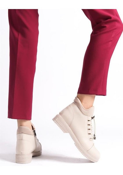 Kadın Krem Streç ve Bağcık Tedaylı Bilek Boy Termo Taban Bot modelleri