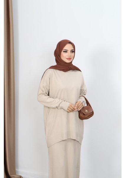 Düğme Detaylı Merserize Etekli Takım fırsatları