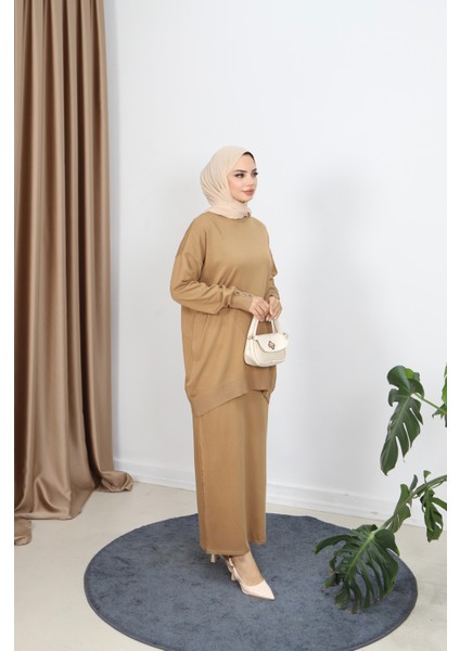 Düğme Detaylı Merserize Etekli Takım fiyatları