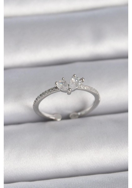 Pirinç Gümüş Renk Ayaralanabilir Zirkon Taşlı Kalp Model Kadın Yüzük - PRT3500EB02785