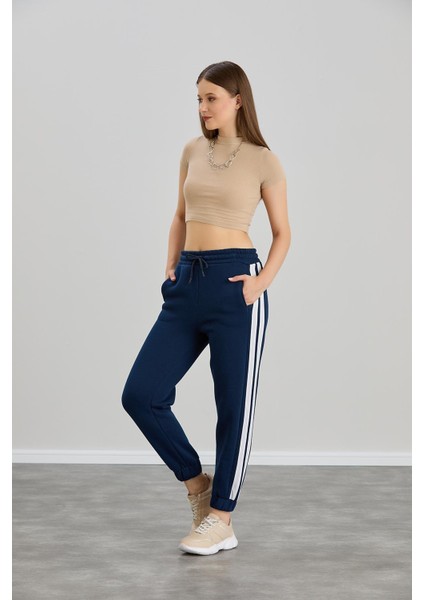 Yanı Şeritli Paça Latikli Üç İplik Eşofman Altı modelleri