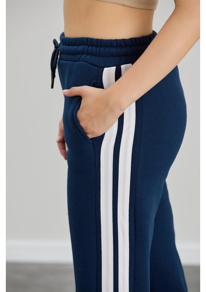 Yanı Şeritli Paça Latikli Üç İplik Eşofman Altı fırsatları