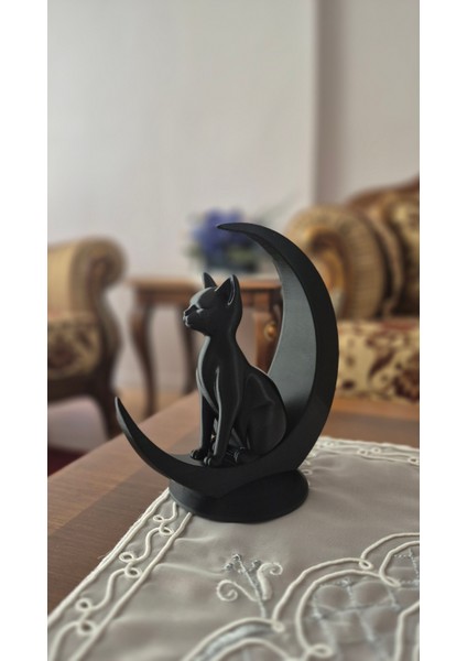 Ay Üzerinde Zarif Kedi Figürü – Dekoratif Biblo ve Şık Aksesuar indirimleri