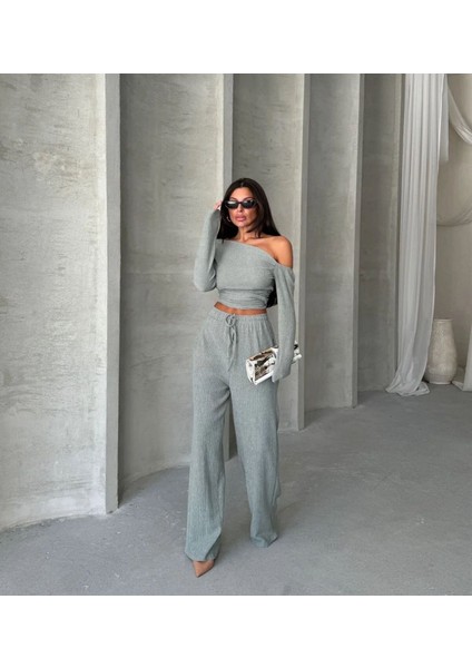 Kayık Yaka Bluz Pantolon Takım