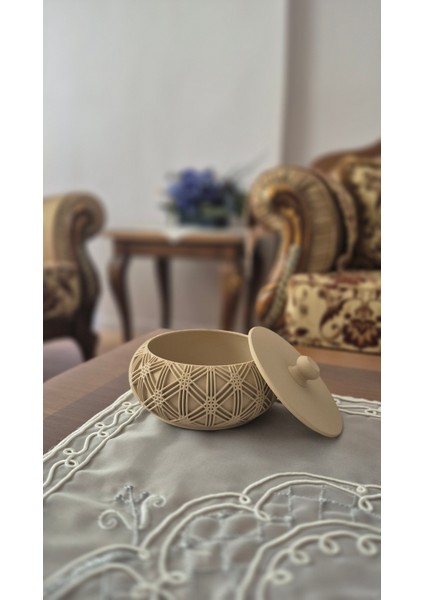 Dekoratif Kapaklı Desenli Kutu – Şık Takı ve Aksesuar Saklama Kabı, Modern Ev Dekorasyonu indirimleri