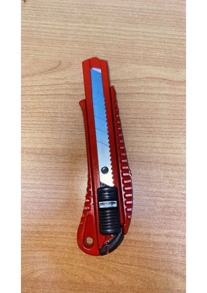 DMX-4743 ( Büyük ) ( Metal ) Falçata Maket Bıçak ( 18MM Bıçaklı & 0.5mm Bıçak Ucu )*24X12