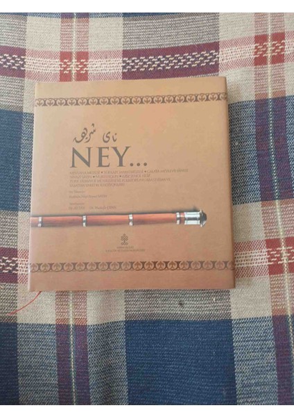 Ney...mevlâna Müzesi.topkapı Sarayı Müzesi.galata Mevlevihanesi.niyazi Sayın.nuri Uygun.aziz Şenol Filiz.türk Tasavvuf Musıkisini ve Folklorunu Araştı