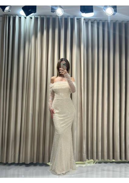 Bej Uzun Kollu Pul Payetli Önü Detaylı Balık Abiye Elbise GS7570 modelleri