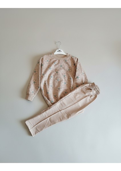 Çiçek Desenli Iki Ip Kız Çocuk Alt Üst Takım fırsatları