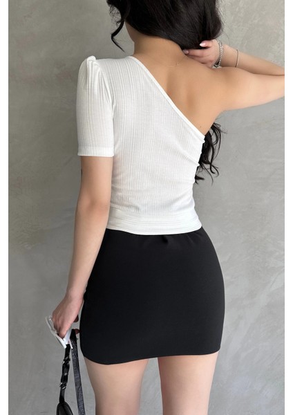 Tek Omuz Zincir Detaylı Crop Bluz fiyatları