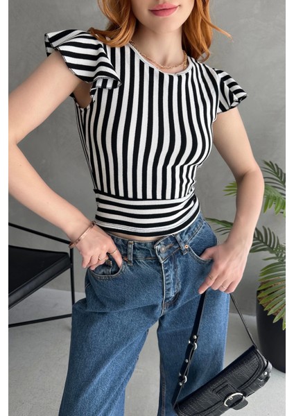 Sırtı Fiyonk Bağlamalı Çizgi Detaylı Crop Bluz