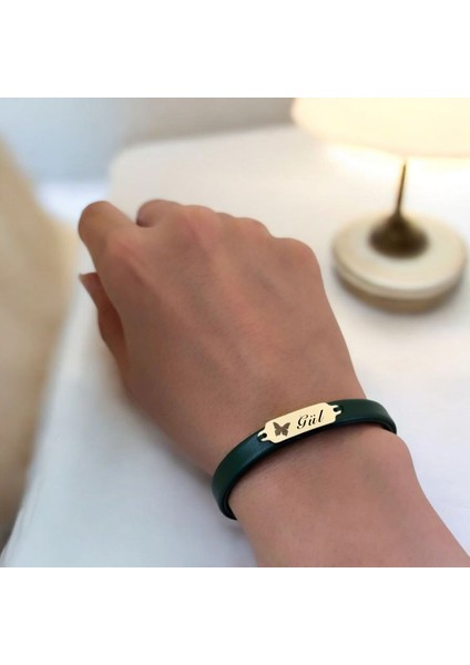 14 Ayar Plakalı Altın Gül Ismine Özel Koyu Yeşil Derili Kelebek Motifli Hediye BILEKLIK-650ISIM