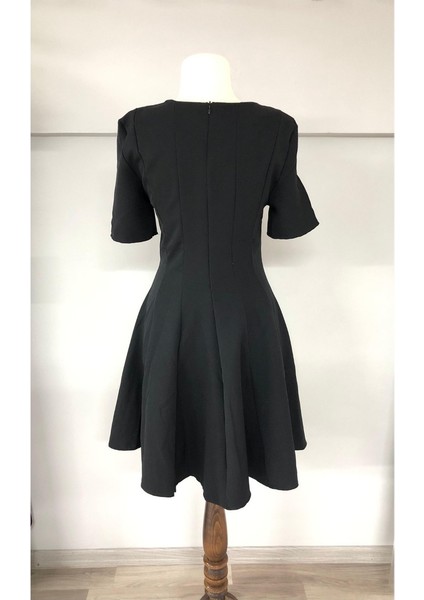 Kısa Kol Siyah Krep Kumaş Mezuniyet Elbisesi fiyatları