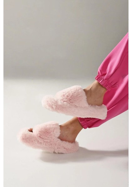 Kadın Ekstra Yumuşak Tüylü Ev Terliği 3cm fırsatları