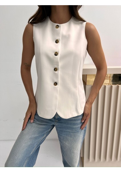 Kadın Beyaz Önü Düğmeli Bisiklet Yaka Yelek modelleri