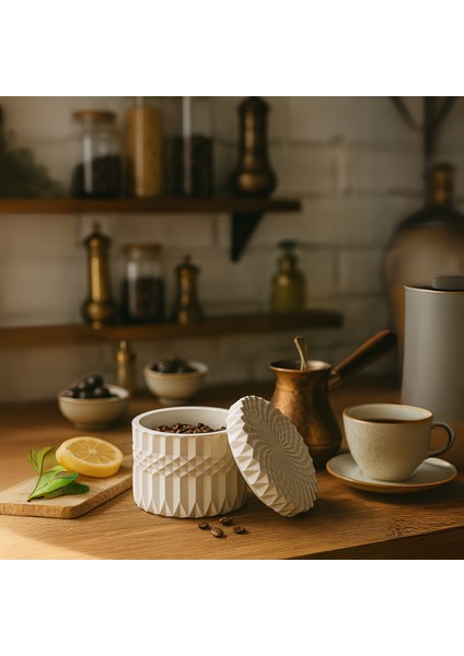 Kristal Kapaklı Dekoratif Kutu – Modern & Zarif Tasarım