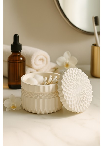 Kristal Kapaklı Dekoratif Kutu – Modern & Zarif Tasarım