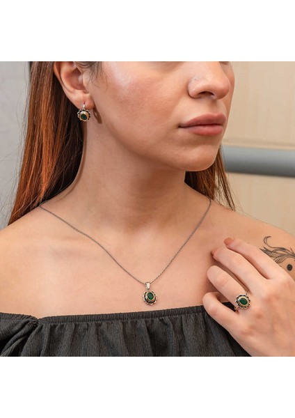 Gümüş Yeşil Çiçek Desenli Otantik Kadın Set