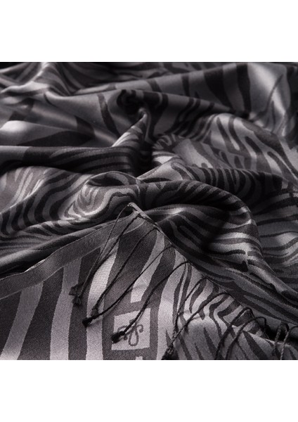 Gümüş Zebra Jakar Desenli Ipek Şal modelleri