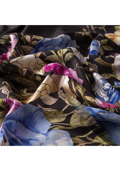 Siyah Gül Tarhı Desenli Saten Ipek Şal modelleri