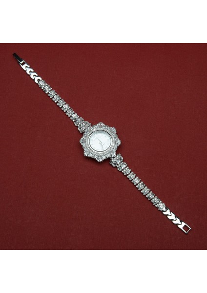 Wq8 Yuvarlak Gümüş Saat