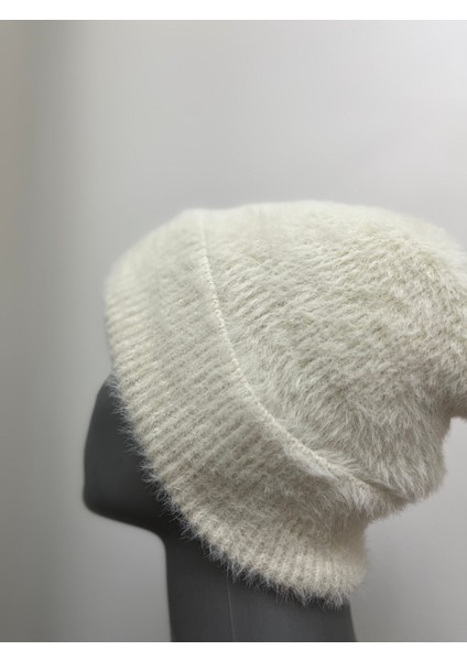 Kadın Yumuşacık Akrilik Kumaş Saçaklı Tüylü Bere – Sıcak Tutucu Kışlık Şapka fiyatları