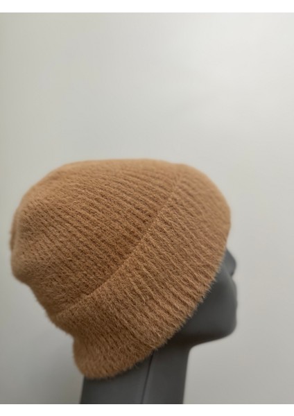 Kadın Yumuşacık Akrilik Kumaş Saçaklı Tüylü Bere – Sıcak Tutucu Kışlık Şapka fiyatları