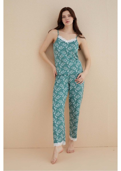 Kadın Pijama Takımı 80115 – İp Askılı & Uzun Alt – Dantelli Yaprak Desenli – Pegasus Kumaş – Yeşil