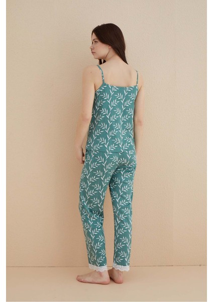 Kadın Pijama Takımı 80115 – İp Askılı & Uzun Alt – Dantelli Yaprak Desenli – Pegasus Kumaş – Yeşil modelleri