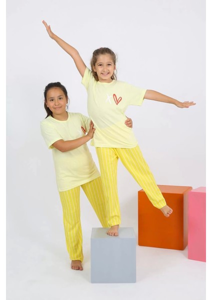 Kız Çocuk Kısa Kol Sarı Penye Pijama Takım modelleri